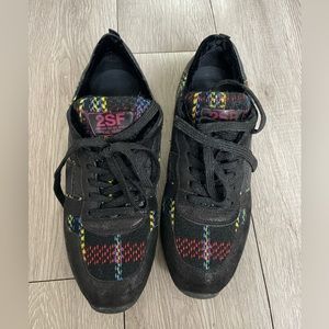 SERAFINI
boston
Shoes sneakers leather 39